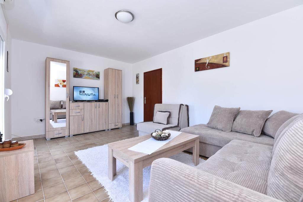 Vila Lucice Petrovac Exterior foto